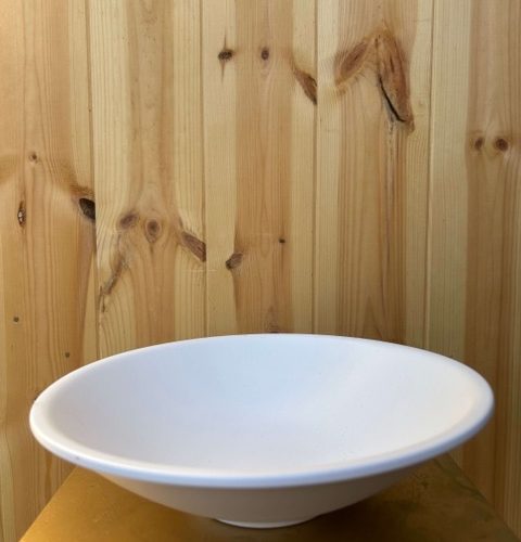 White, matt low bowl